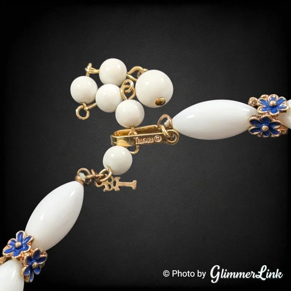 Vintage Crown Trifari Blue Enamel Floral Lucite Choker Necklace - Picture 6 of 9